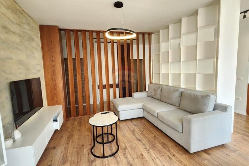 Apartament 2+1 për qira pranë Kodrës së Diellit