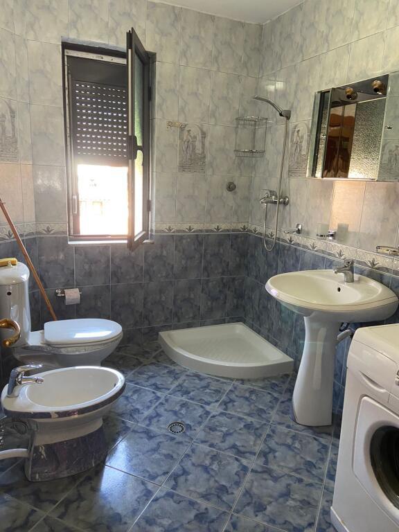 🏢Rruga Ferit Xhajko, after Ish Restorant Durresit near Supermarket Spar, an apartment with an area of 90m2, 2+1, furnished is for rent.