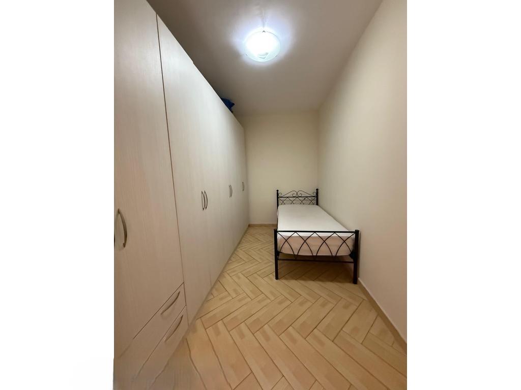 APARTAMENT 2+1 PER QIRA NE RR.KAVAJES!