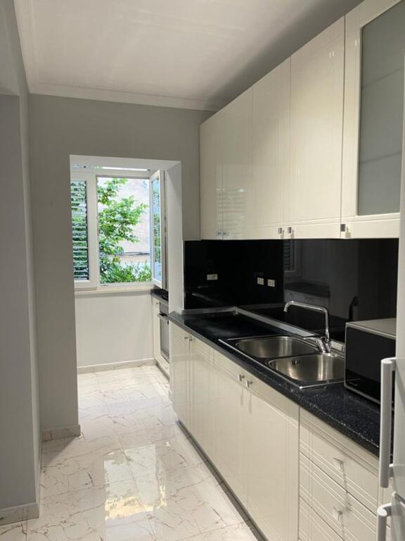 For sale apartment 1+1 near the old Garda, Tirana bank