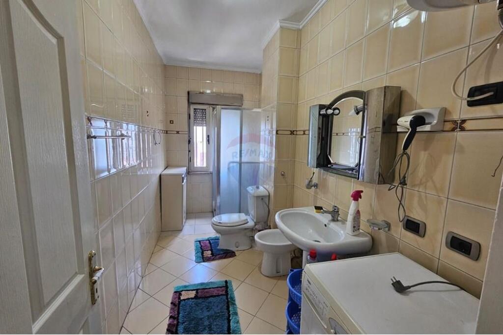 Apartament 1+1 për qera tek Stacioni i Trenit