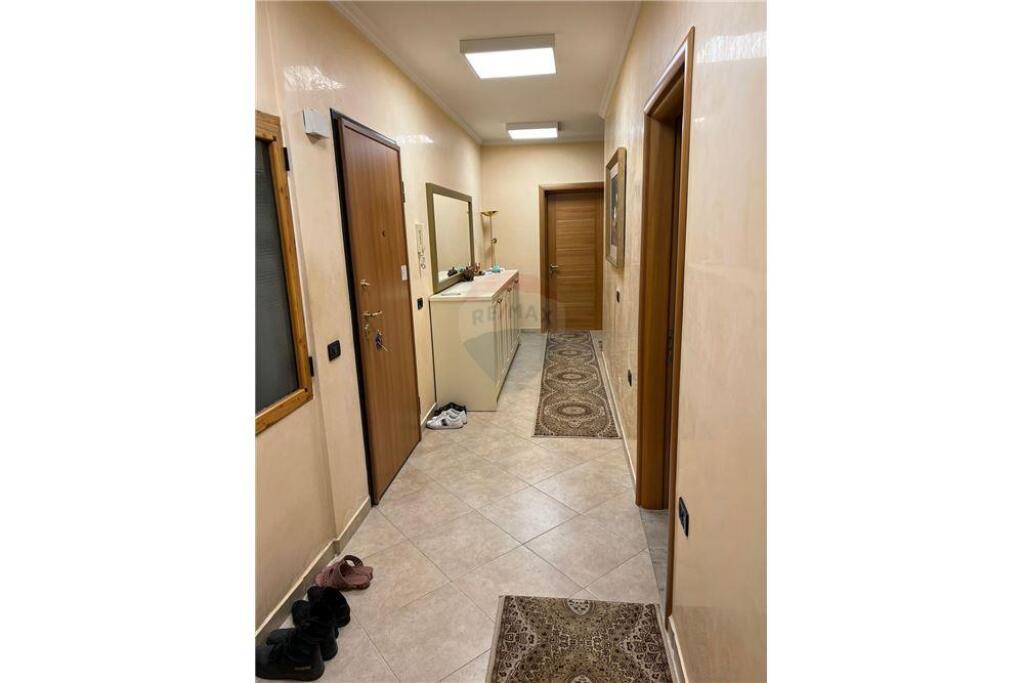 APARTAMENT 3+1+2 PER QIRA Komuna e Parisit