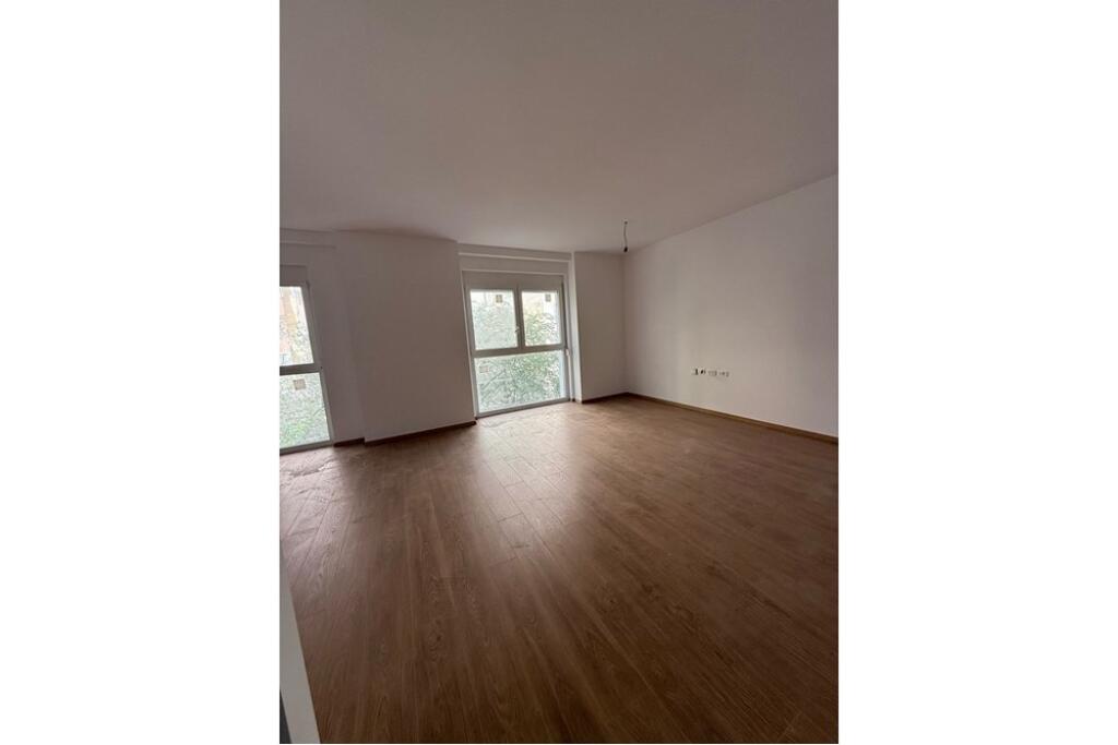 SPACE FOR OFFICE FOR RENT NEAR AIR ALBANIA STADIUM