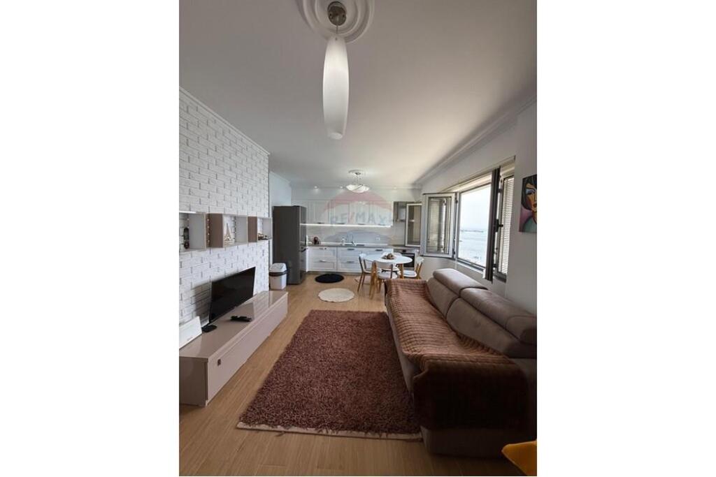 Apartment for sale!!