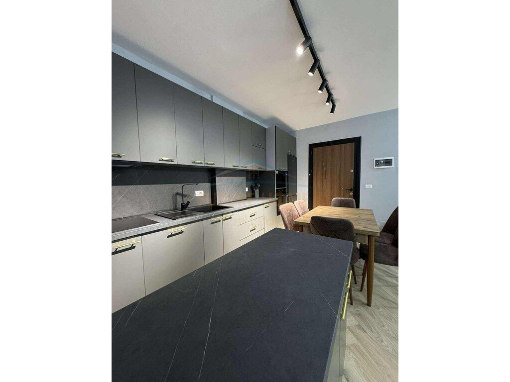 Qera, Apartament 1+1, Fresk.