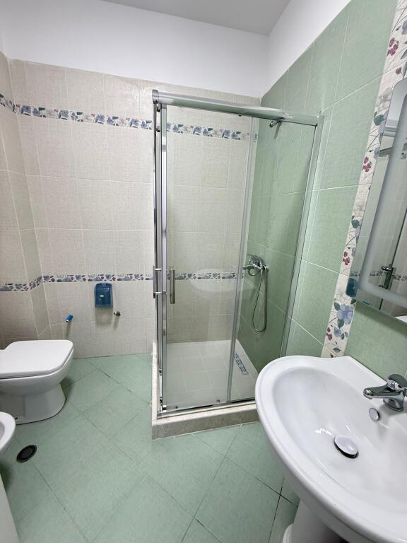 Apartament 1+1 me Qera, Liqeni i Thate