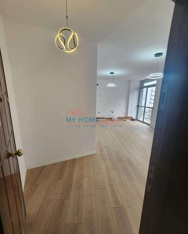 2+1 apartment for sale in Komuna e Parisit