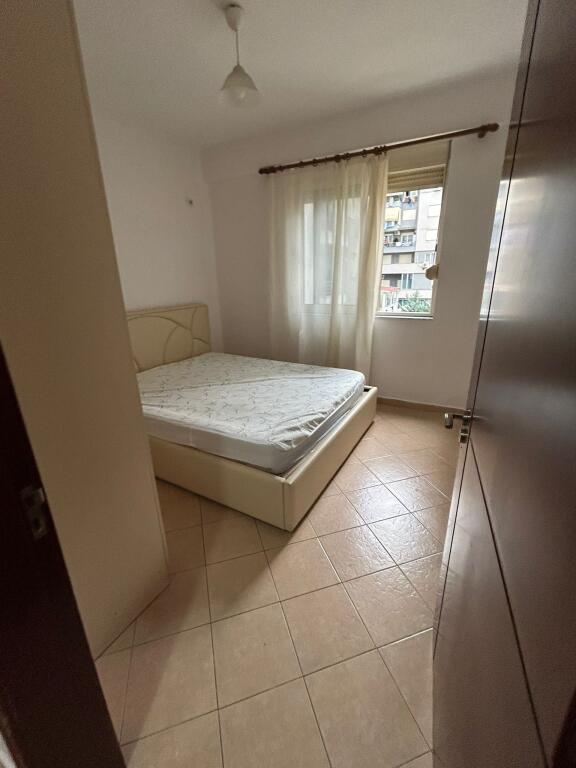 In Affitto Appartamento 1+1+1 Balcone