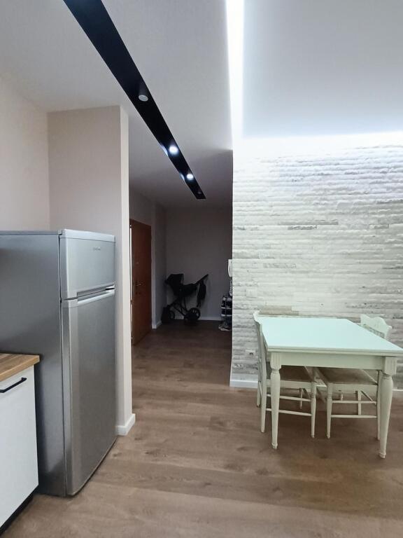 Appartamento in affitto ad Astir