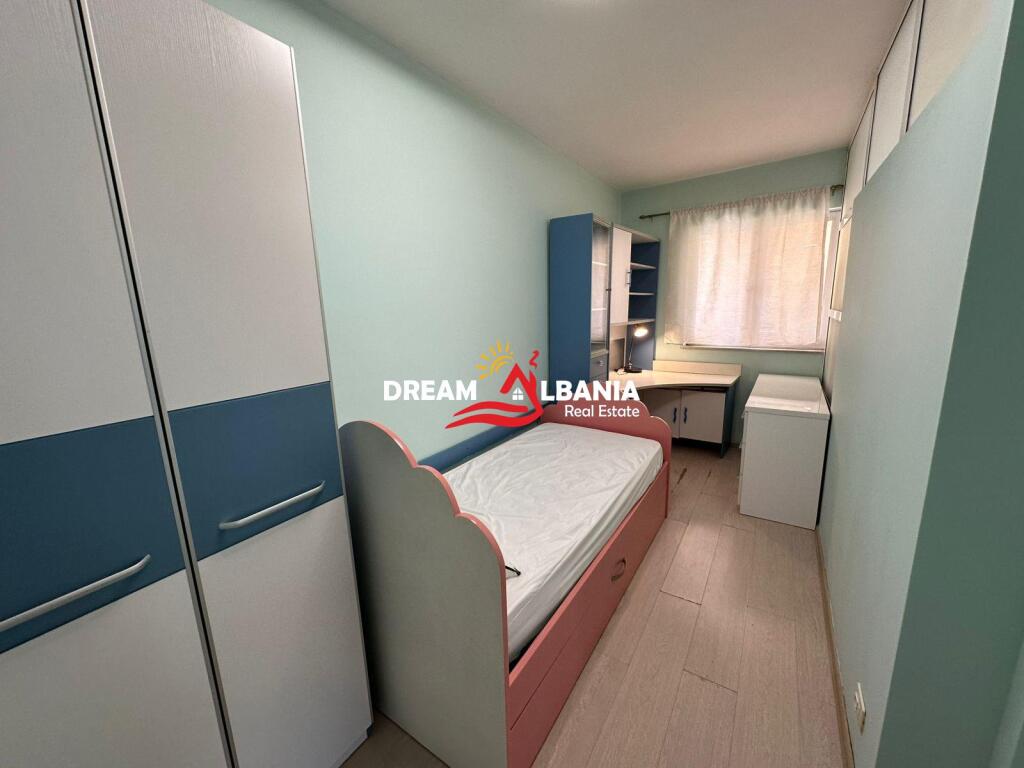 Apartament me qera 3+1 te Pazarit te ri, prane sheshit Avni Rustemi, ne Tirane (ID 4231459)