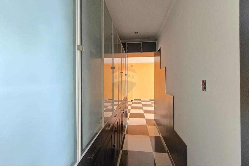 Apartament për shitje në Zonën e Autostradës Tiranë-Durrës.