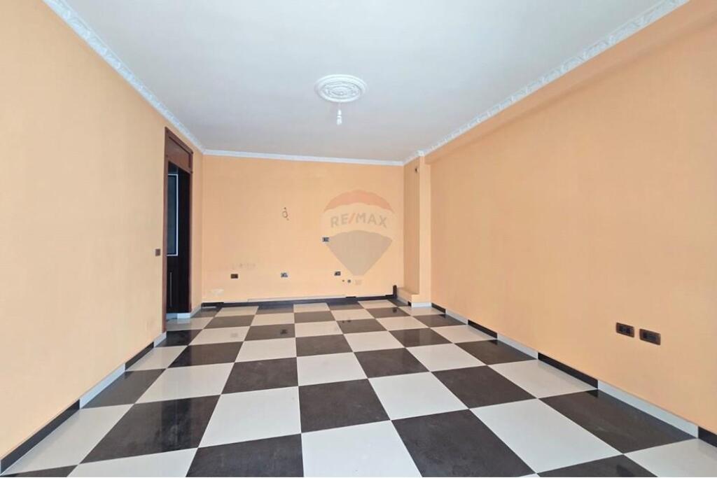 Apartament për shitje në Zonën e Autostradës Tiranë-Durrës.