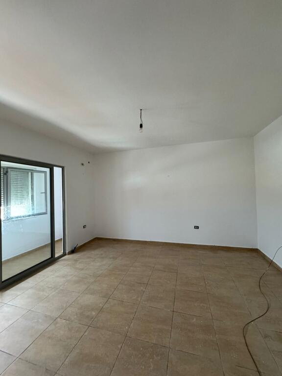 Appartamento 1+1 in affitto, Via 5 Maggio, edificio Concord Center