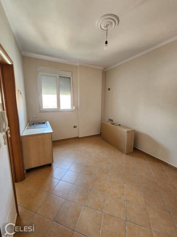 FOR RENT STUDIO 35000 LEKE PAZARI I RI