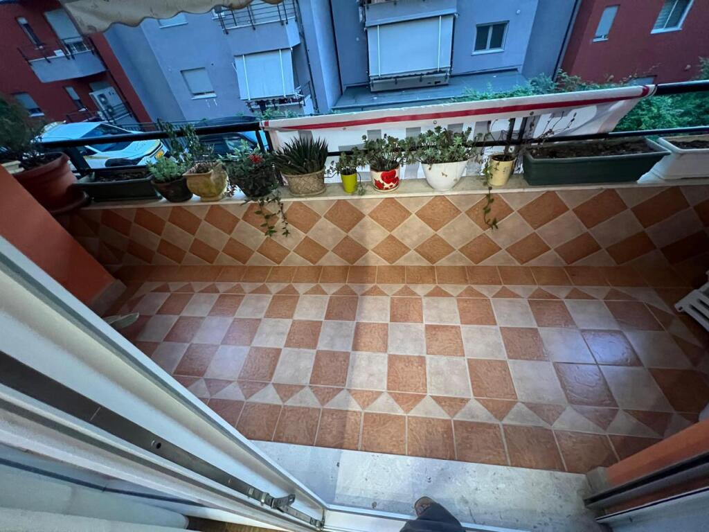 JEPET ME QIRA APARTAMENT 2+1 LIQENI THATE TEK RADISONI