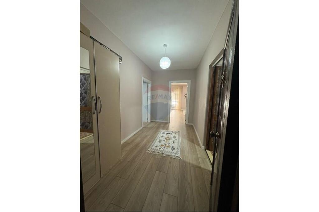 APARTAMENT 2+1 PER QIRA NE ZONEN E FRESKUT