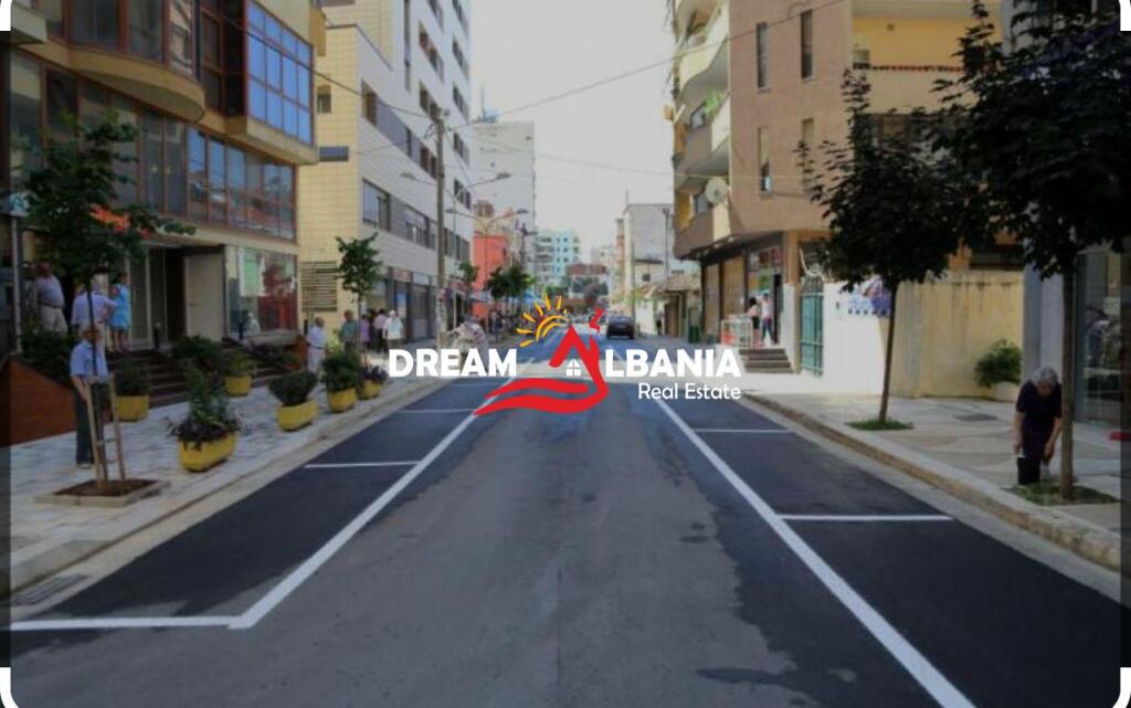 Office space for rent on Bogdaneve street near Spar in Tirana (ID 42611090)
