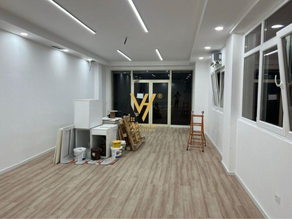 JEPET AMBIENT 75M2 ME QERA TE BRRYLI