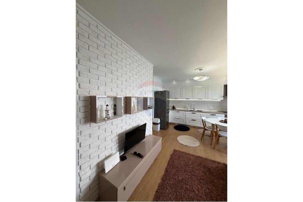 Apartment for sale!!