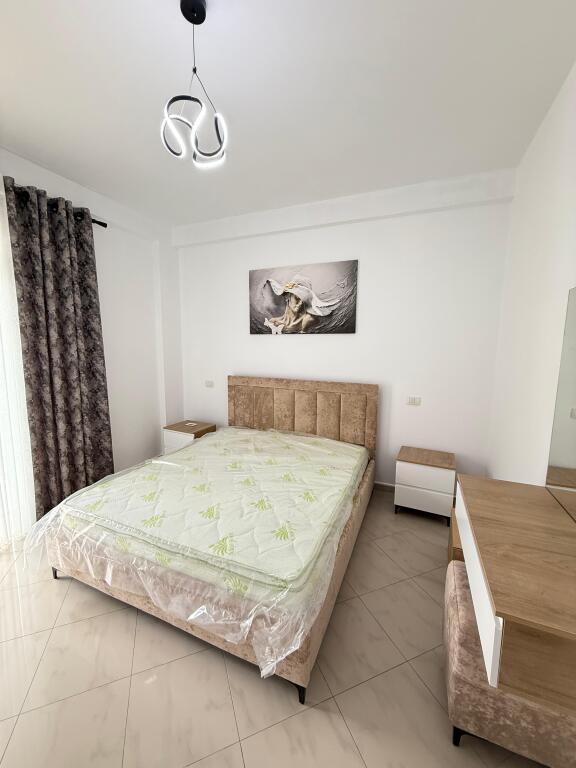 Apartament 1+1 me Qera, Liqeni i Thate