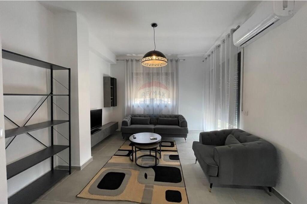 Apartament 2+1 me qira te Fusha e Aviacionit!