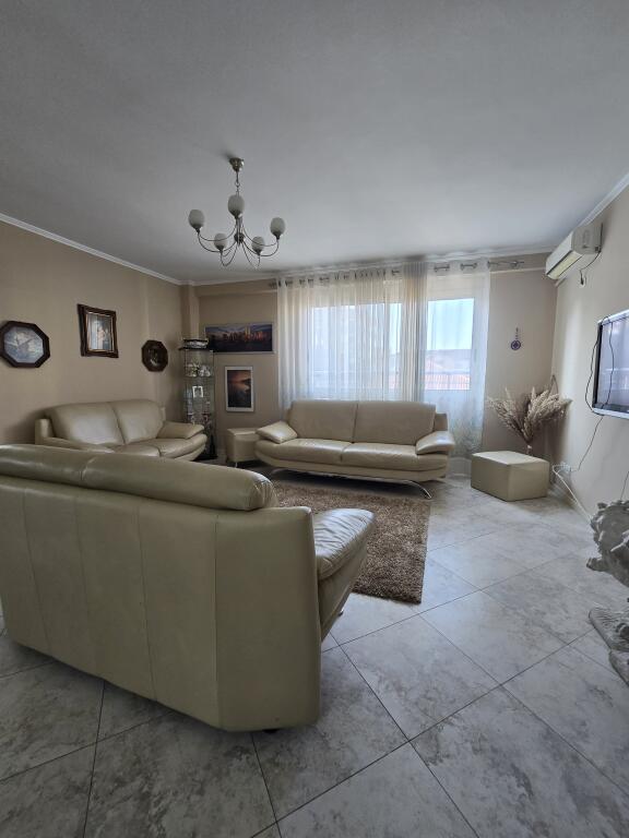 APARTAMENT 2+1+2 ME QERA GJYKATA DURRES