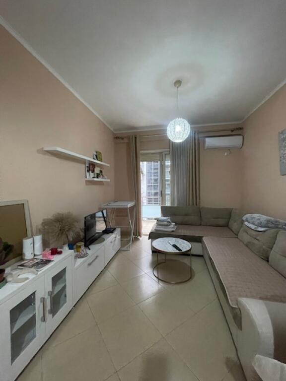 Apartament 1+1 Ne Shitje tek Golden Park