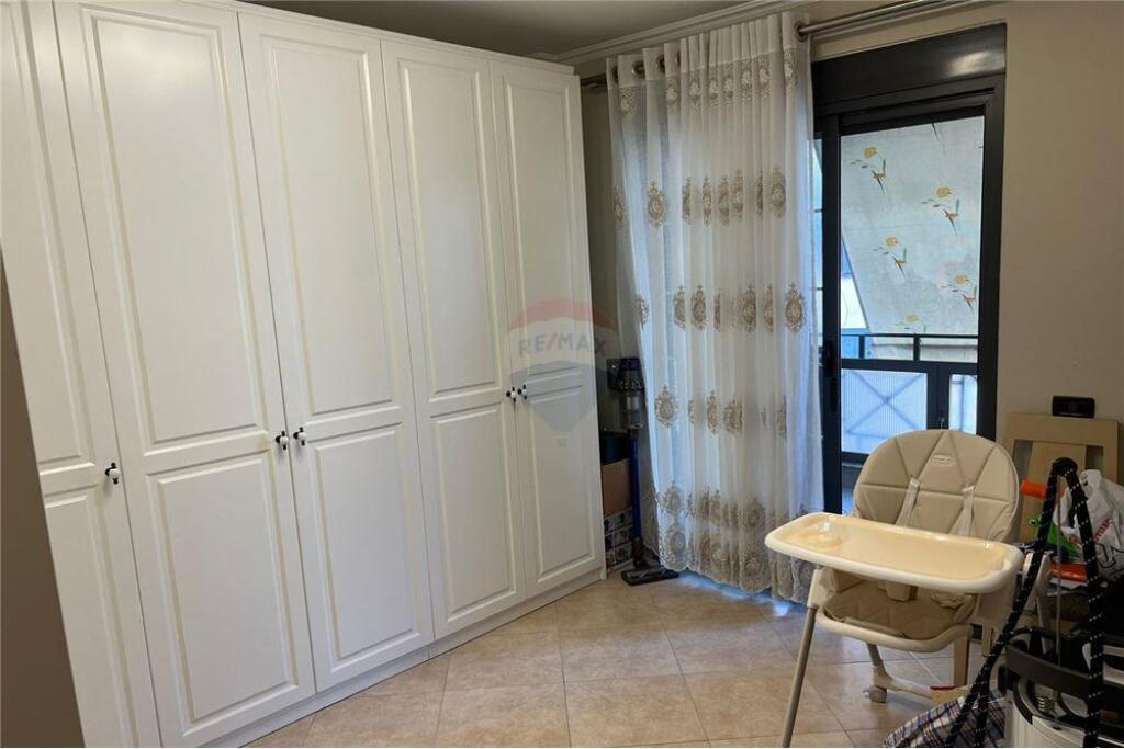 APARTAMENT 3+1+2 PER QIRA Komuna e Parisit
