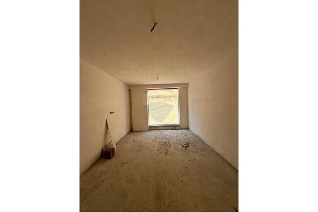 SHESIM APARTAMENT 1+1 RRUGA JORDAN MISJA!