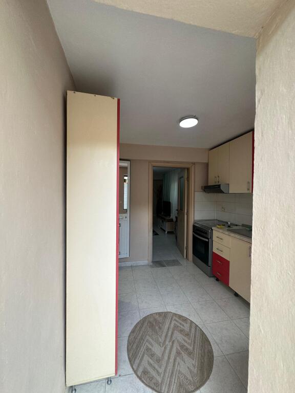 1+1 Apartment for Rent 5 minutes from Pazari i Ri
