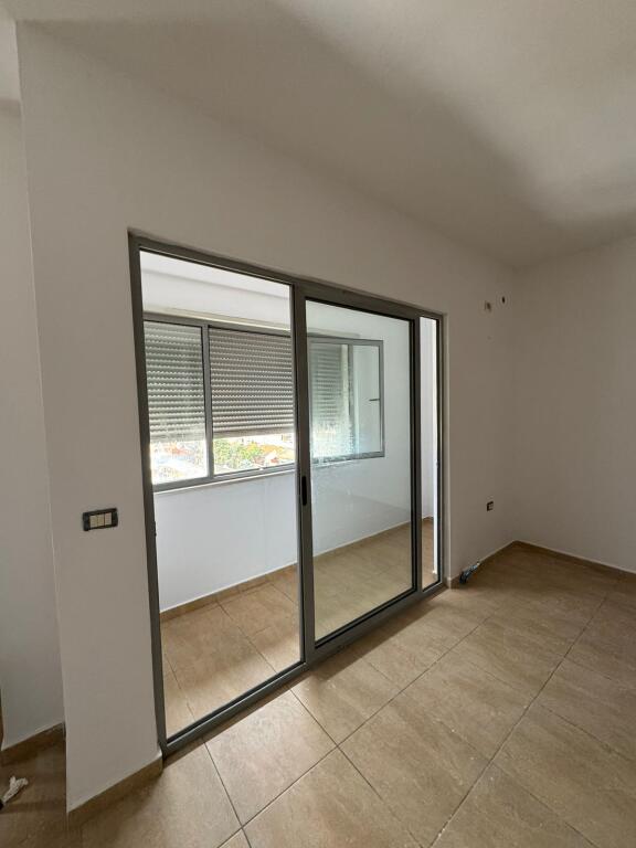 Appartamento 1+1 in affitto, Via 5 Maggio, edificio Concord Center