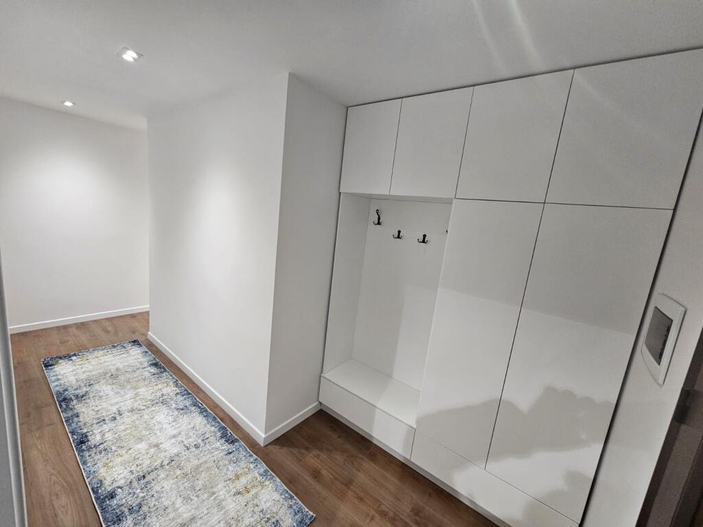 Apartament 2+1 për qira në Myslym Shyr