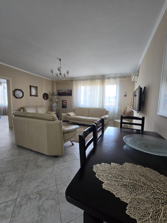 APARTAMENT 2+1+2 ME QERA GJYKATA DURRES