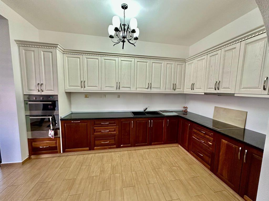 APARTAMENT ME QIRA 2+1, I VENDOSUR PRANE KOMPLEKSIT GRAND, TIRANE!