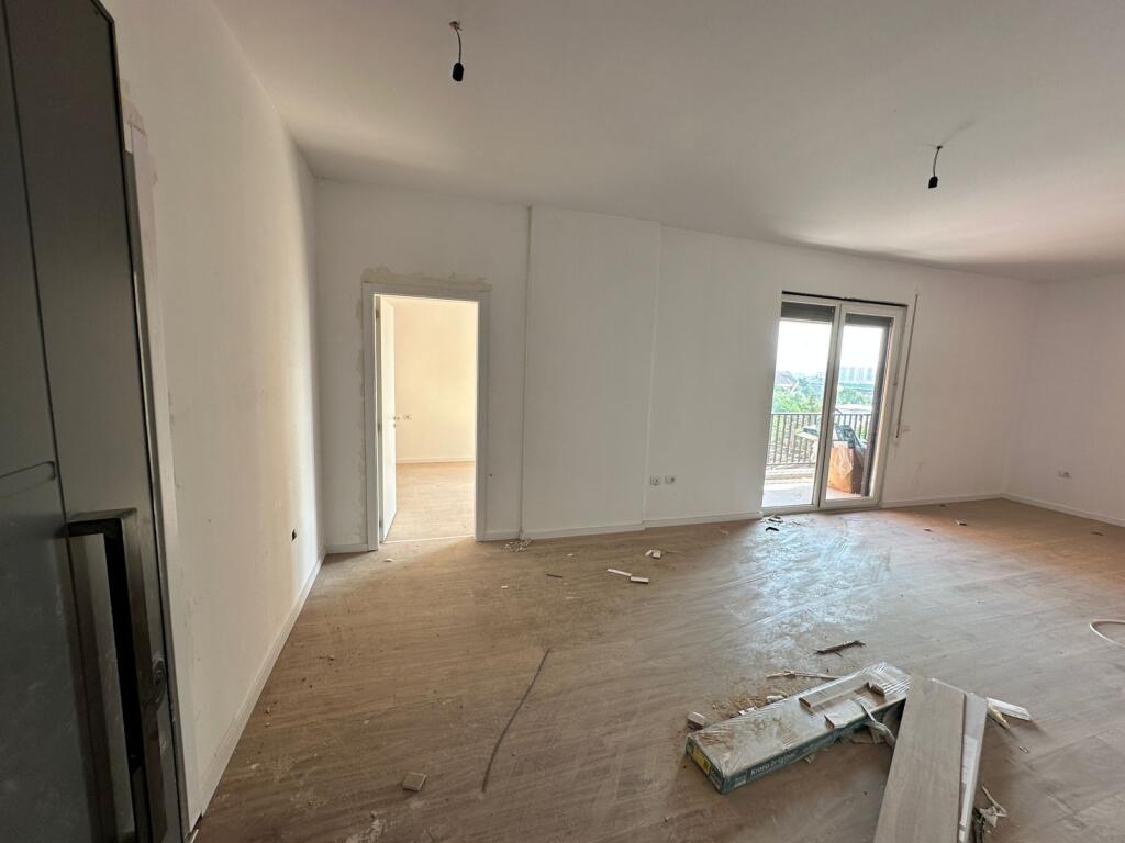 Shitet apartament 1+1 tek Urban Residence, Paskuqan