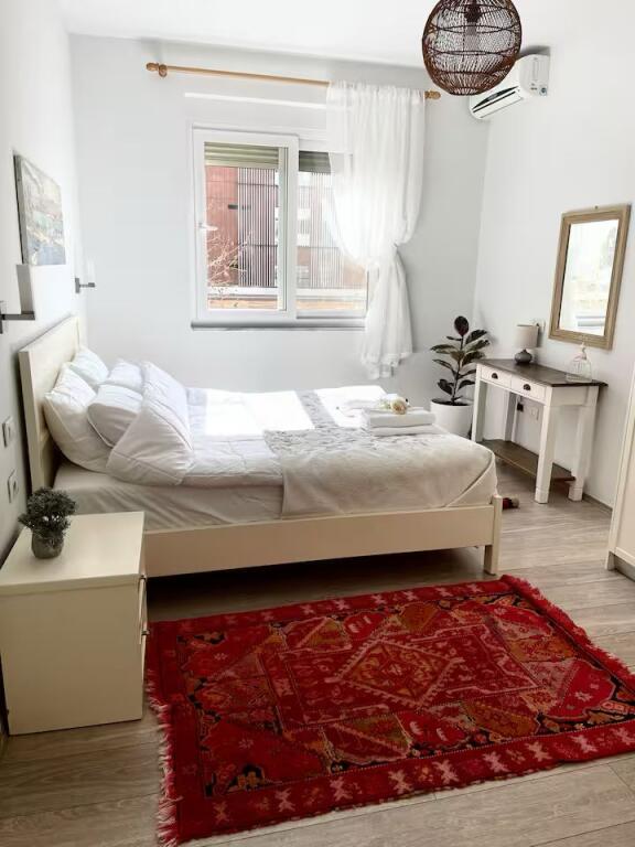 Shitet Apartament 3+1+2 tek Rruga Panorama pranë Hipotekës