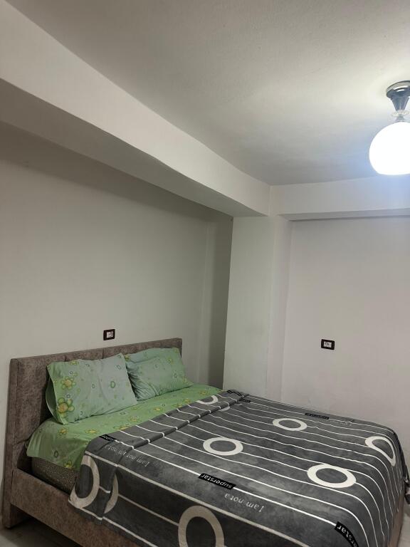 Apartament me qera 1+1, PAZARI I RI