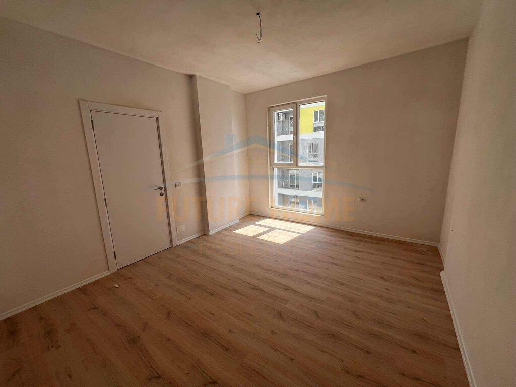 Shitet Apartament 3+1+2 – Univers City, Tiranë