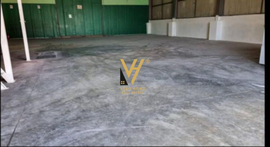 MAGAZINA 600M2 ME QERA ME ÇMIM 170,000 LEK