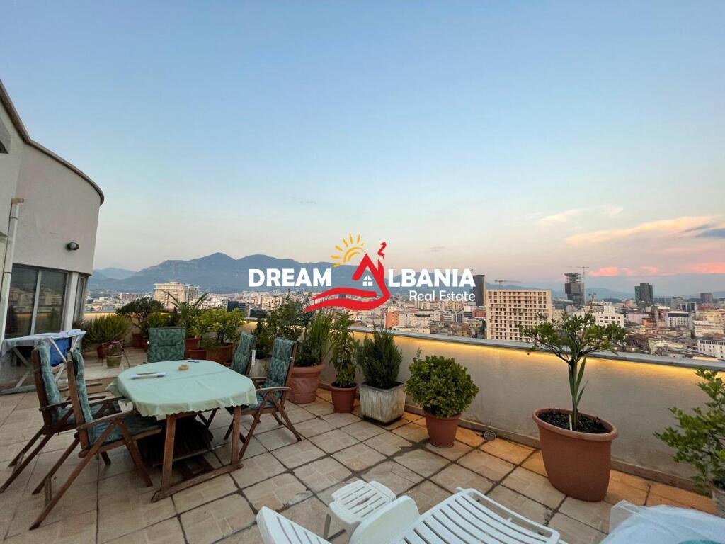 Penthouse 3+1+2 with terrace for rent at Zogu i Zi (ID 4231394)