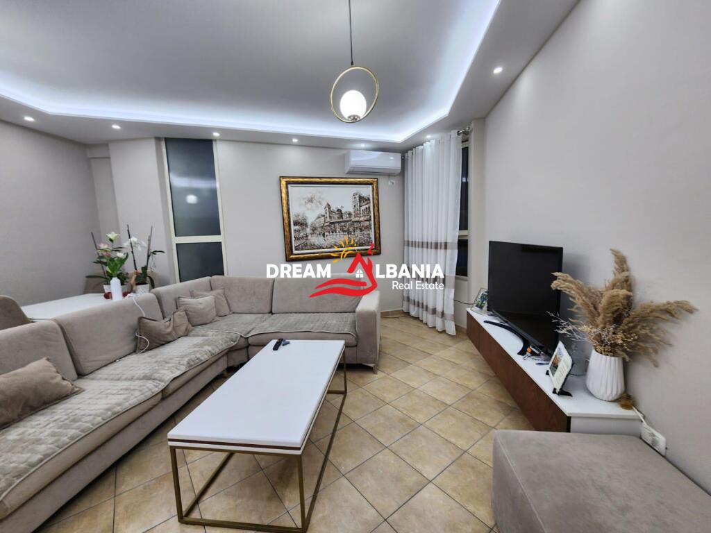 1+1 apartment for sale in Shkoze