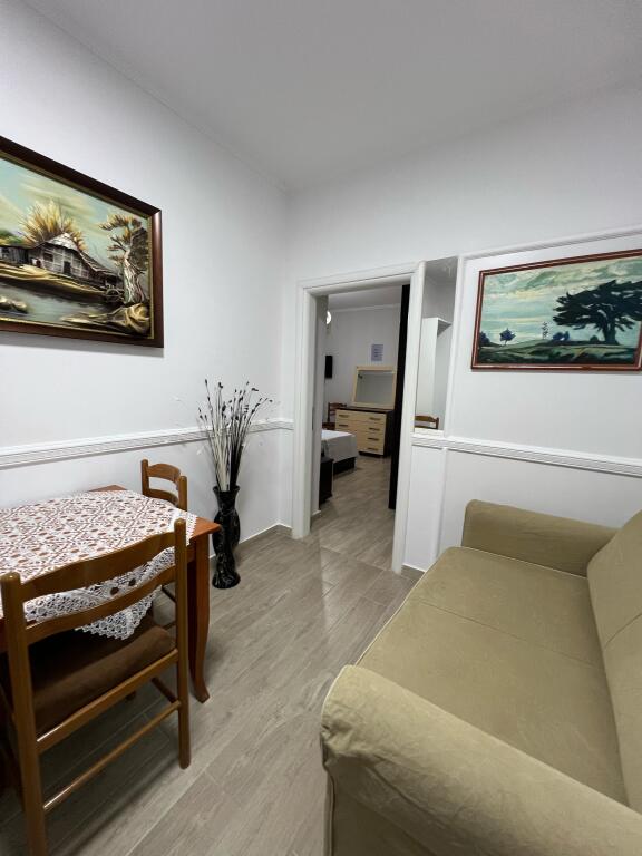 Studio apartment for rent at Pazari i Ri