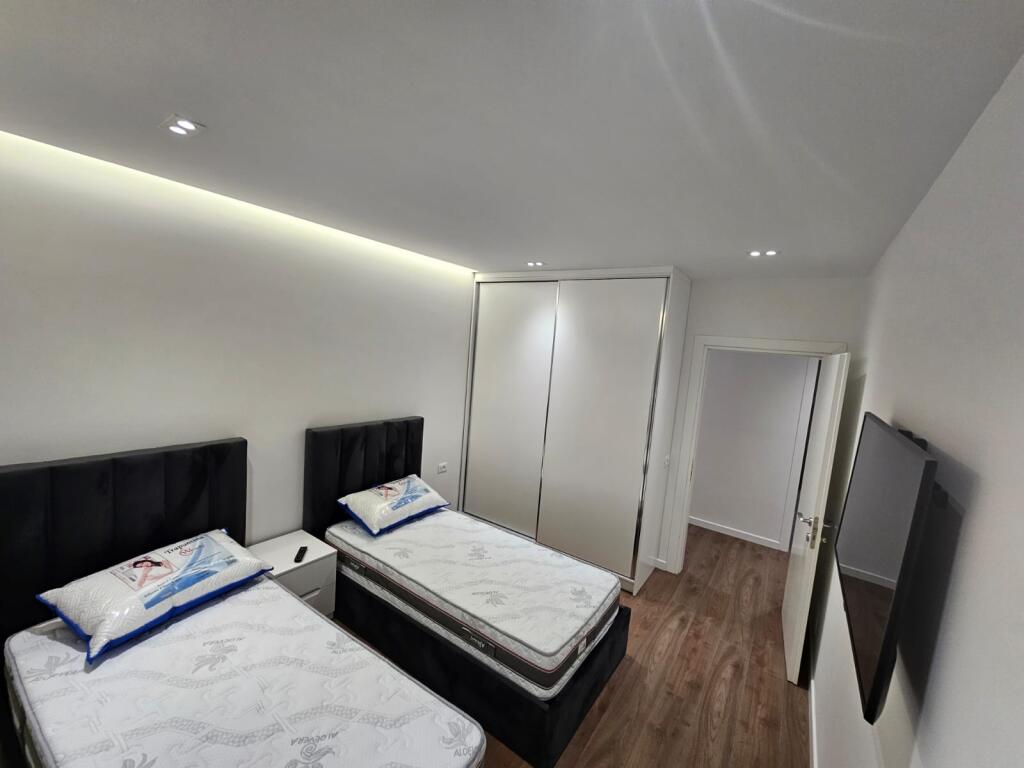 Apartament 2+1 për qira në Myslym Shyr