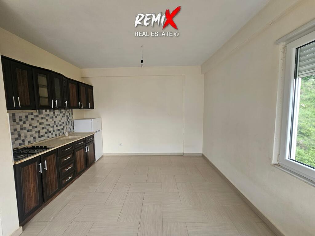 SHITET APARTAMENT 1+1 TEK SHKEMBI I KAVAJES