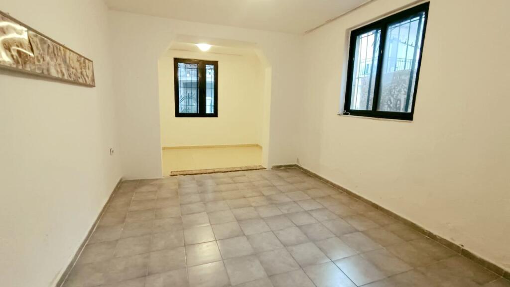 Apartament 1+1 për qira afër rrugës së Kosovarëve