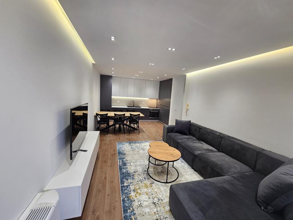 Apartament 2+1 për qira në Myslym Shyr
