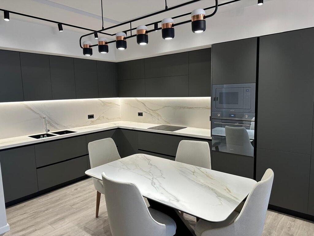 Qera, Apartament 2+1+2+Post Parkimi, Selvia.