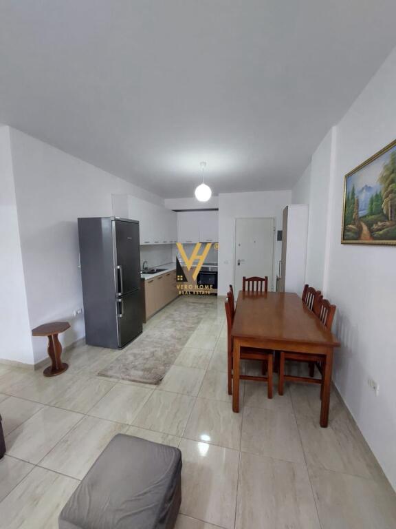 JEPET APARTAMENT 2+1+BLK ME QERA TE KOMUNA E PARISIT