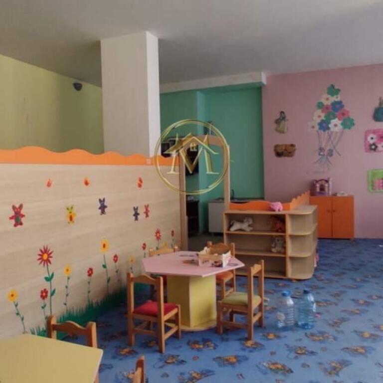 Business Unit 110.33 m², in the Center of Fresku.