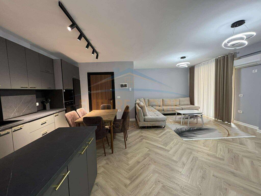 Qera, Apartament 1+1, Fresk.